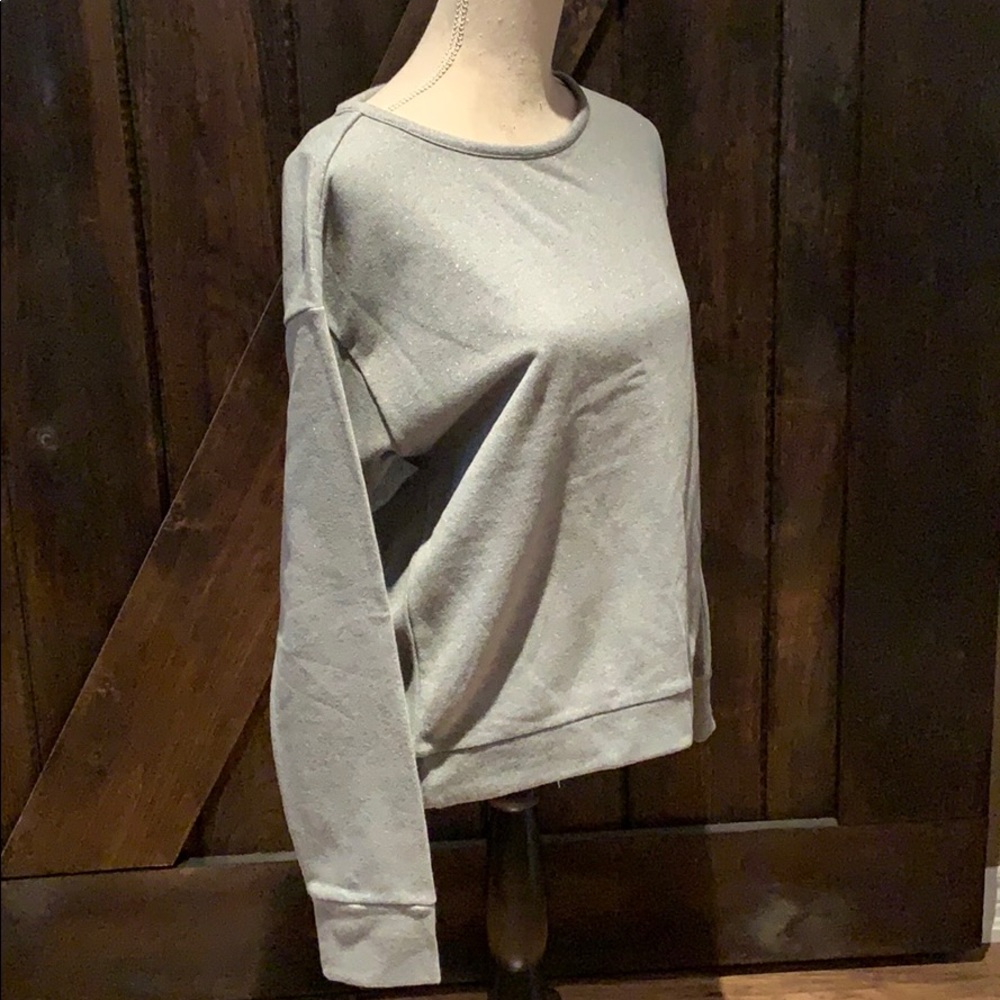 Lord +Taylor long sleeve sweater